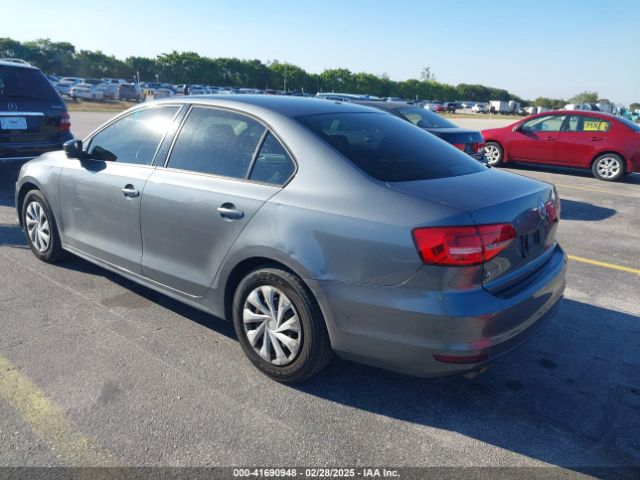 3VW2K7AJ5FM268368 Volkswagen Jetta 2.0l S