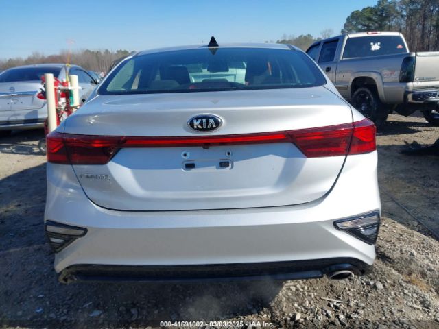 3KPF24AD2LE234214 KIA Forte Lxs