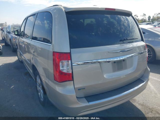 2014 CHRYSLER TOWN & COUNTRY 2C4RC1BGXER307011 Photo 2