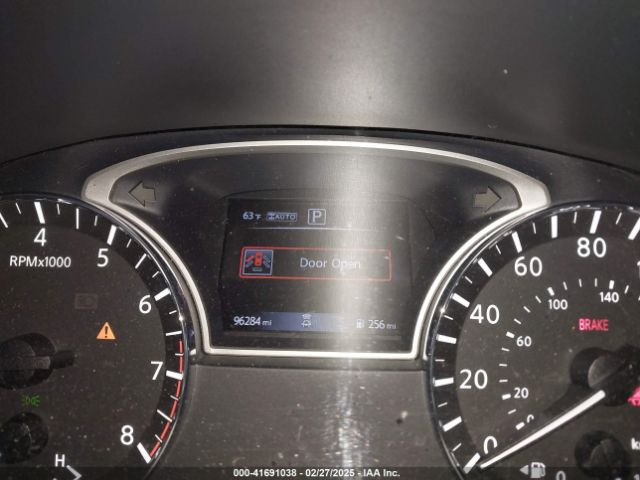 5N1DR2MM5JC638871 Nissan Pathfinder Sv