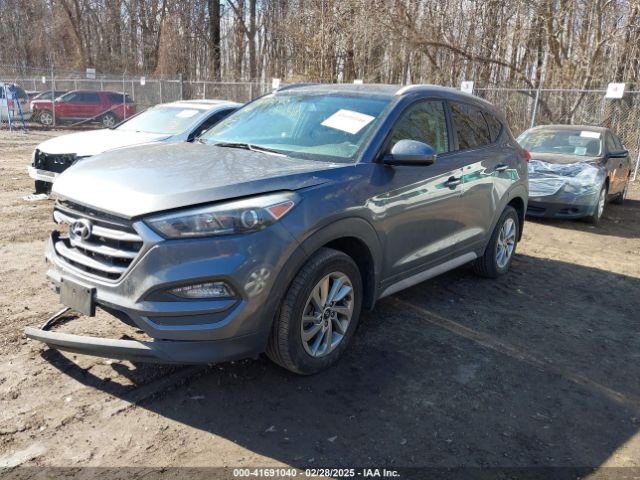 KM8J33A43JU678990 Hyundai TUCSON SEL