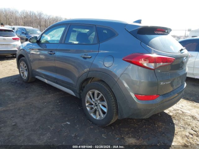 KM8J33A43JU678990 Hyundai TUCSON SEL