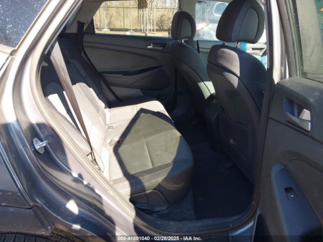KM8J33A43JU678990 Hyundai TUCSON SEL