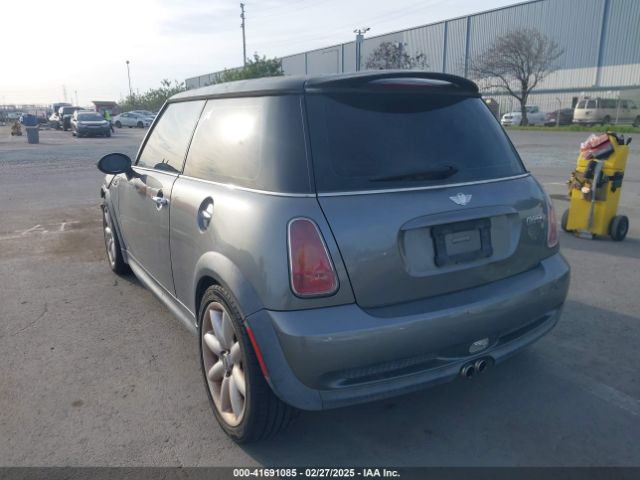 2003 MINI COOPER S WMWRE33483TD67398 Photo 2