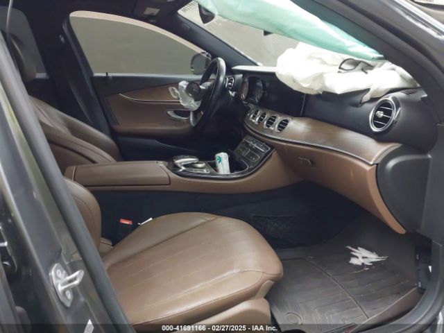 WDDZF4JB1HA085505 Mercedes-Benz E 300