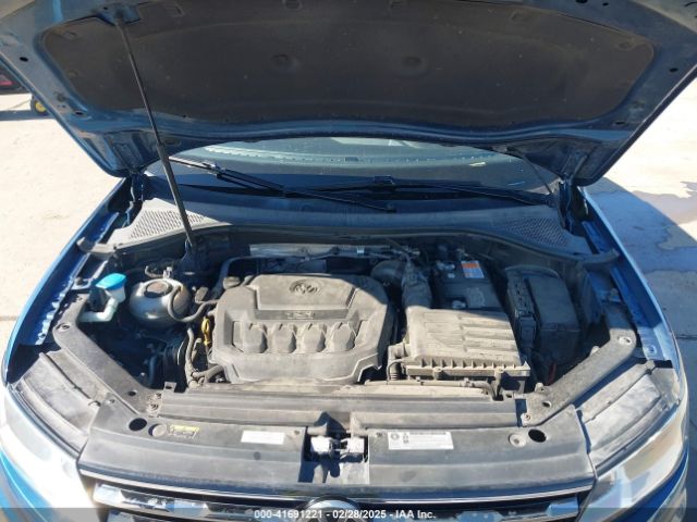 3VV3B7AX9KM197862 Volkswagen Tiguan 2.0t Se/2.0t Sel/2.0t Sel R-line/2.0t Sel R-line Black