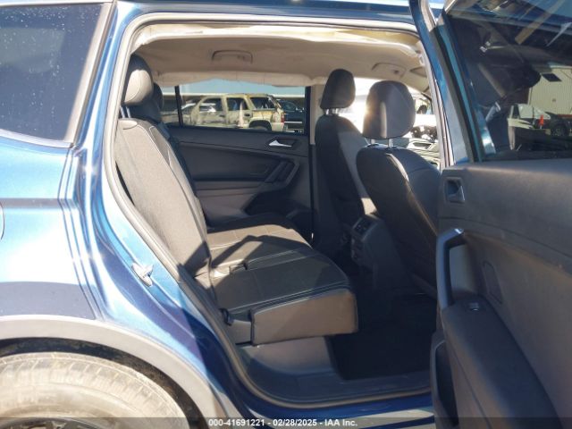 3VV3B7AX9KM197862 Volkswagen Tiguan 2.0t Se/2.0t Sel/2.0t Sel R-line/2.0t Sel R-line Black