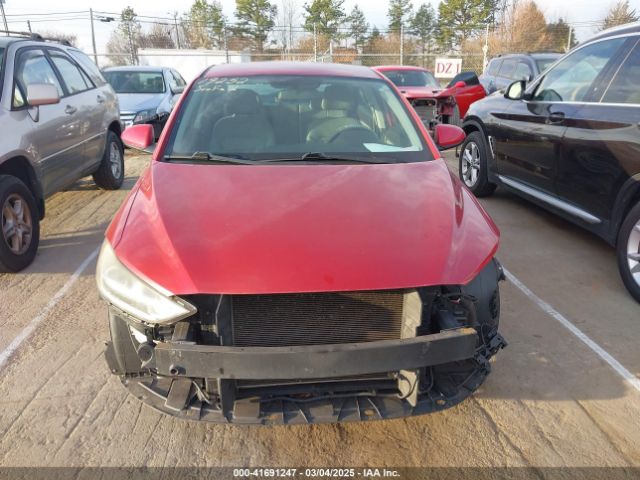 KMHD74LF2HU109421 Hyundai ELANTRA SE