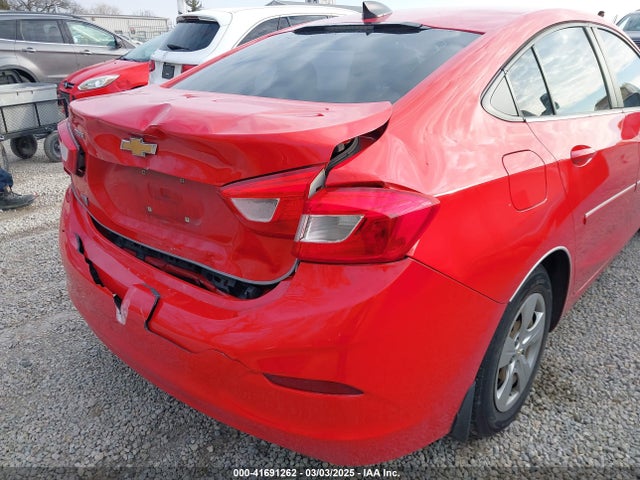 1G1BC5SM4H7177241 Chevrolet Cruze Ls Auto