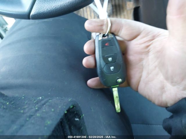3GNCJKSB4KL389162 Chevrolet TRAX LS