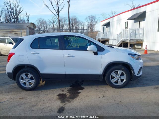 3GNCJKSB4KL389162 Chevrolet TRAX LS