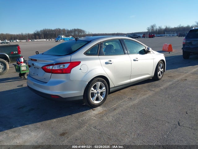 1FADP3F20EL454106 Ford FOCUS SE