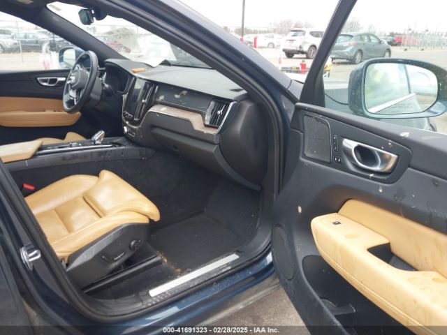 YV4L12RL9N1086152 Volvo Xc60 B5 Inscription