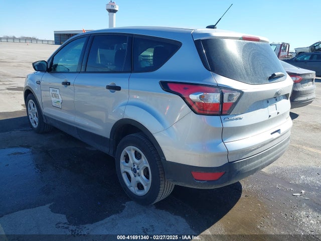 Ford ESCAPE S 2018 1FMCU0F77JUB76409 Image 3