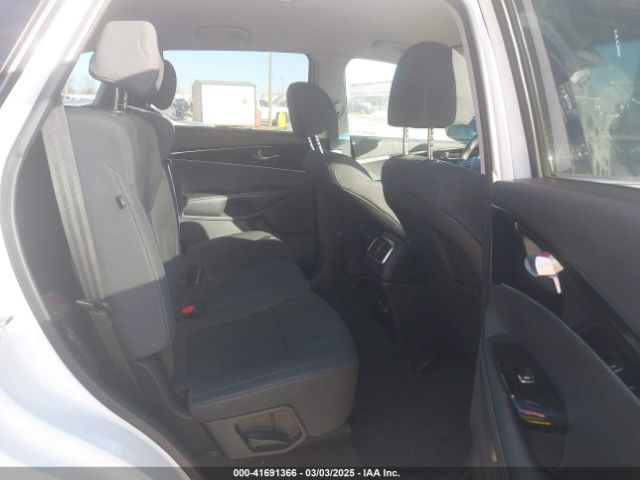 5XYPGDA58KG481205 KIA Sorento 3.3l Lx