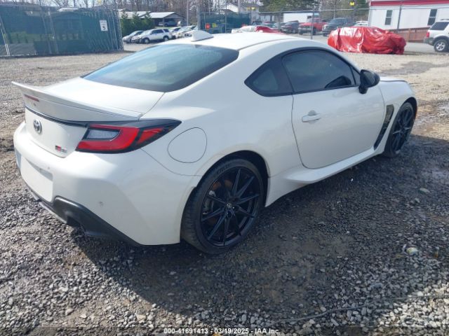 2024 TOYOTA GR86 JF1ZNBE17R8753079 Photo 3