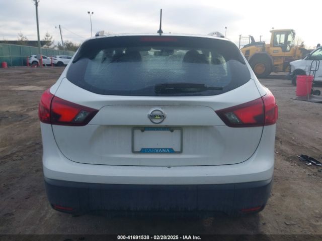 JN1BJ1CR1HW109035 Nissan Rogue Sport Sl
