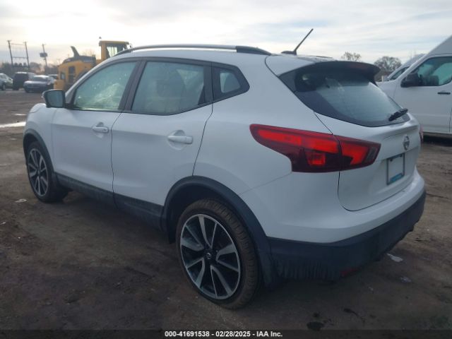 JN1BJ1CR1HW109035 Nissan Rogue Sport Sl