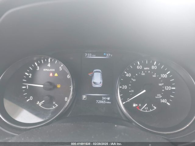 JN1BJ1CR1HW109035 Nissan Rogue Sport Sl