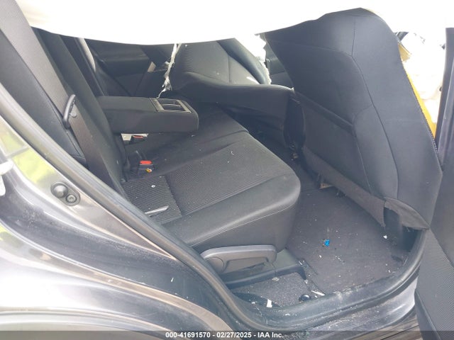 JTMZFREV4HJ123708 Toyota RAV4 LE