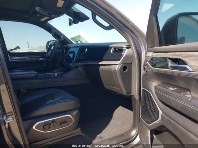 1C4SJVBT2NS135499 Jeep Wagoneer Series Ii 4x4
