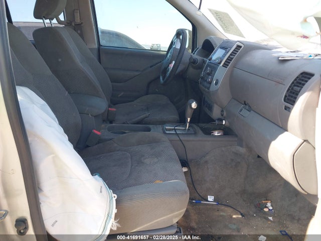 1N6AD0ER2JN747472 Nissan Frontier Sv