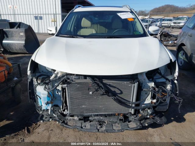 5N1AT2MV7KC819422 Nissan Rogue Sl
