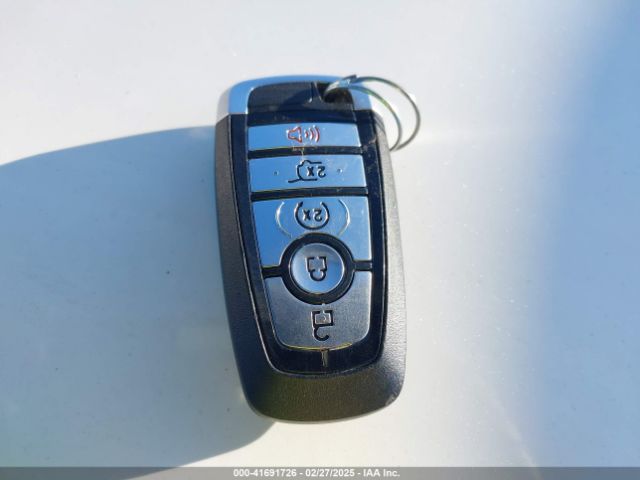 1FMCU9H9XNUA13536 Ford ESCAPE SEL