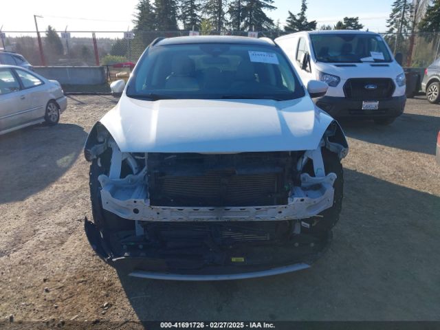 1FMCU9H9XNUA13536 Ford ESCAPE SEL
