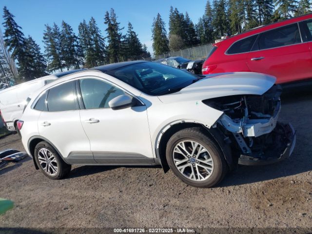 1FMCU9H9XNUA13536 Ford ESCAPE SEL