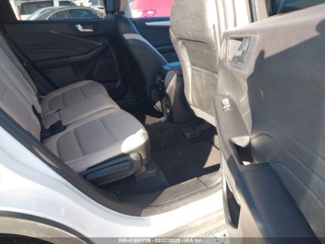 1FMCU9H9XNUA13536 Ford ESCAPE SEL