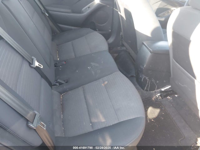 3KPFL4A72JE272434 KIA FORTE LX