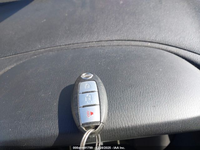 5N1DR2MN6HC621290 Nissan Pathfinder S