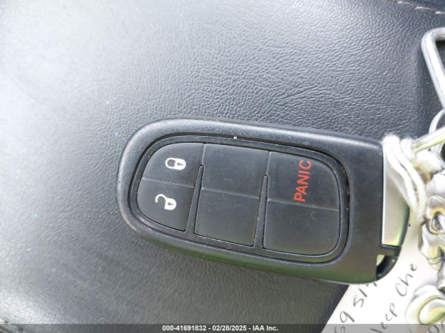 1C4PJLLB4KD403310 Jeep Cherokee Latitude Plus Fwd