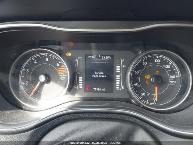 1C4PJLLB4KD403310 Jeep Cherokee Latitude Plus Fwd