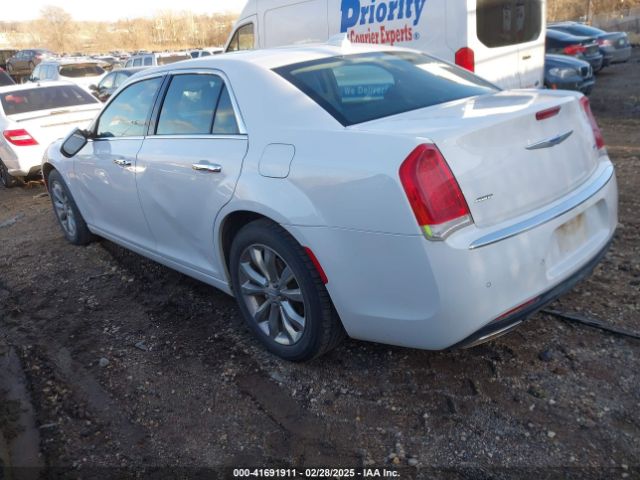 2018 CHRYSLER 300 2C3CCAKG1JH296670 Photo 2