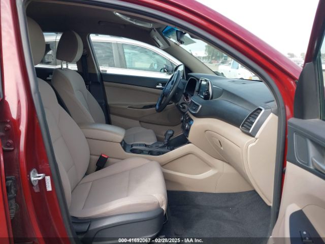 KM8J23A40KU046257 Hyundai TUCSON SE