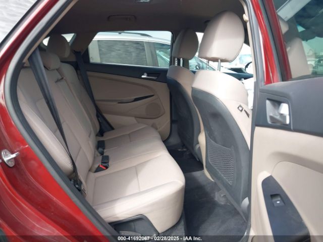 KM8J23A40KU046257 Hyundai TUCSON SE