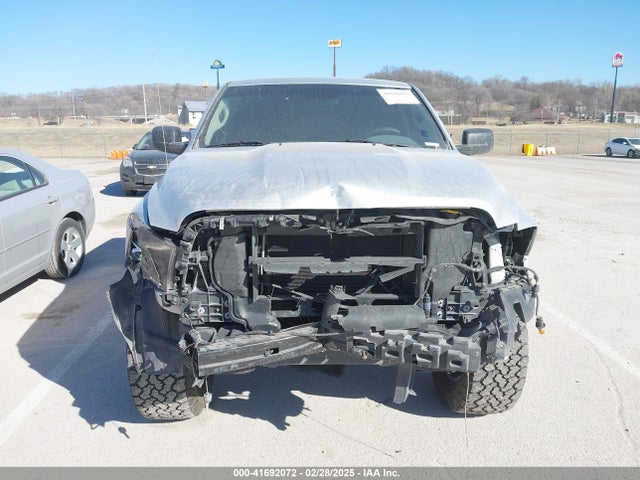 1C6RR7FT7HS795742 RAM 1500 Express  4x4 6'4 Box