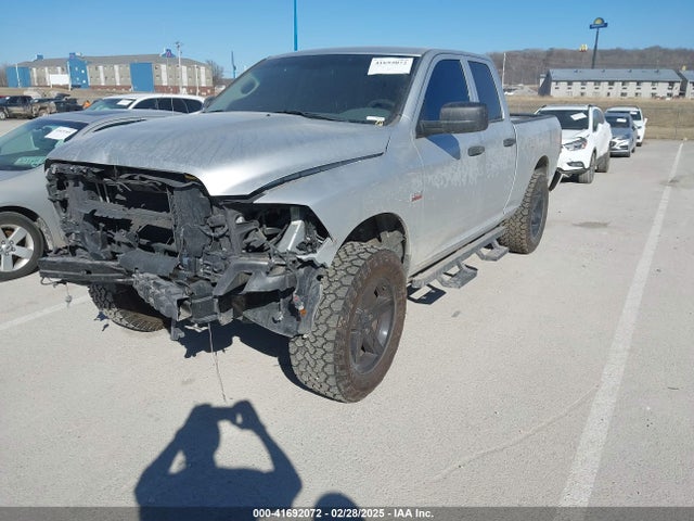 1C6RR7FT7HS795742 RAM 1500 Express  4x4 6'4 Box