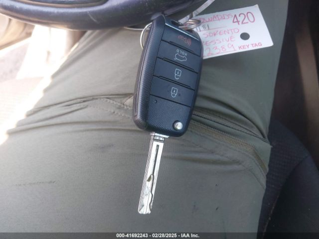 5XYKT4A66FG625788 KIA SORENTO LX