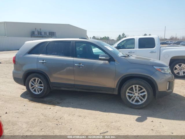 5XYKT4A66FG625788 KIA SORENTO LX
