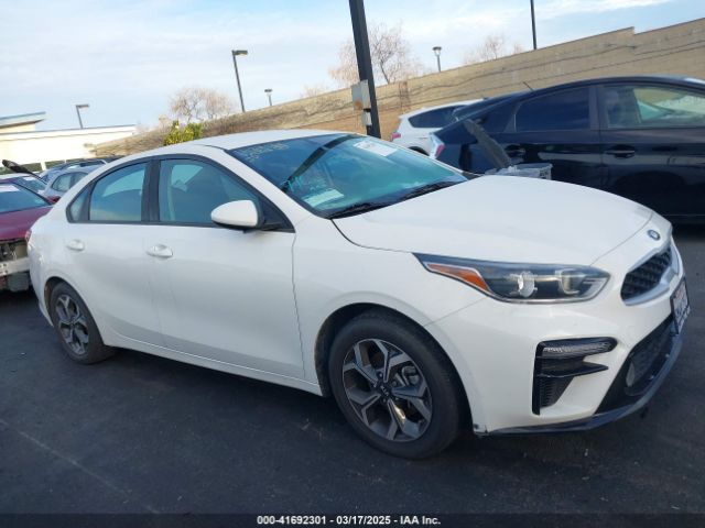 3KPF24AD1LE170599 KIA Forte Lxs