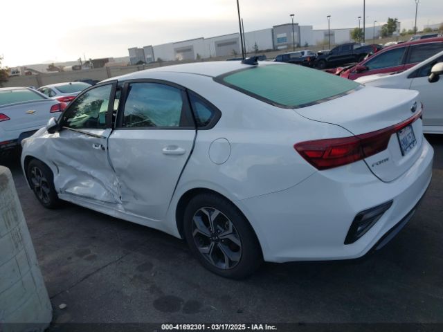 3KPF24AD1LE170599 KIA Forte Lxs