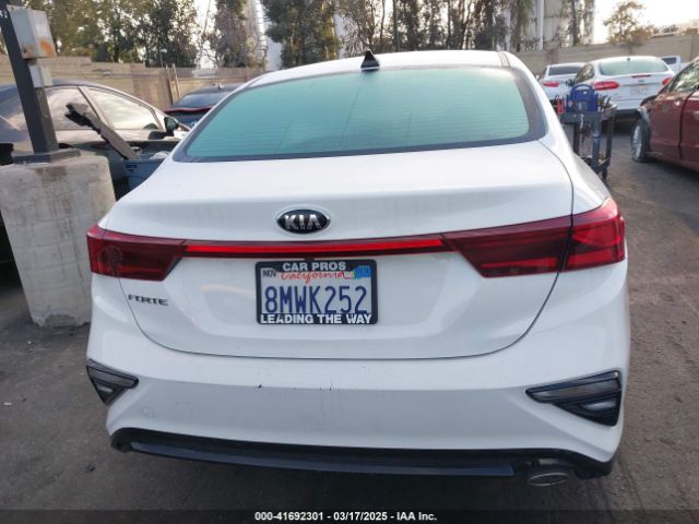 3KPF24AD1LE170599 KIA Forte Lxs