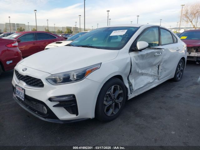 3KPF24AD1LE170599 KIA Forte Lxs