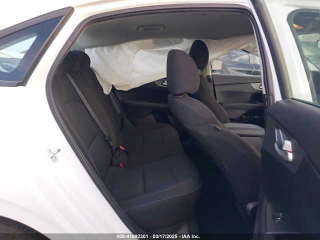 3KPF24AD1LE170599 KIA Forte Lxs