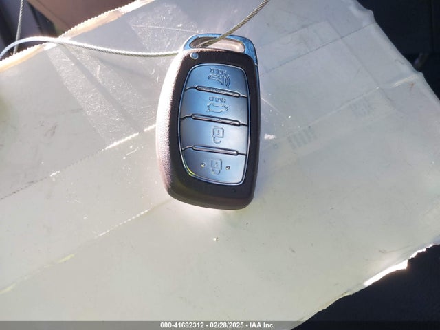 KMHC75LC1LU200857 Hyundai Ioniq Hybrid Se