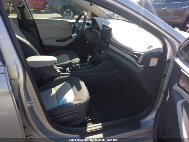KMHC75LC1LU200857 Hyundai Ioniq Hybrid Se
