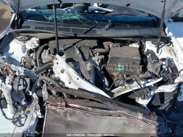 4T1BF1FK4HU358000 Toyota CAMRY LE